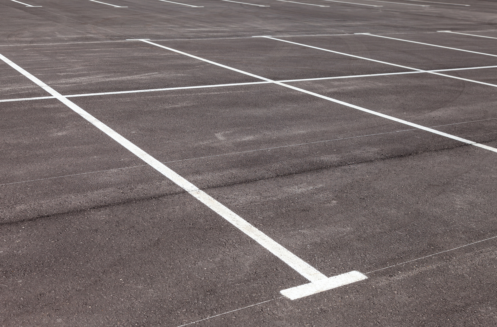 5 Pavement Maintenance Tips for Commercial Property Owners