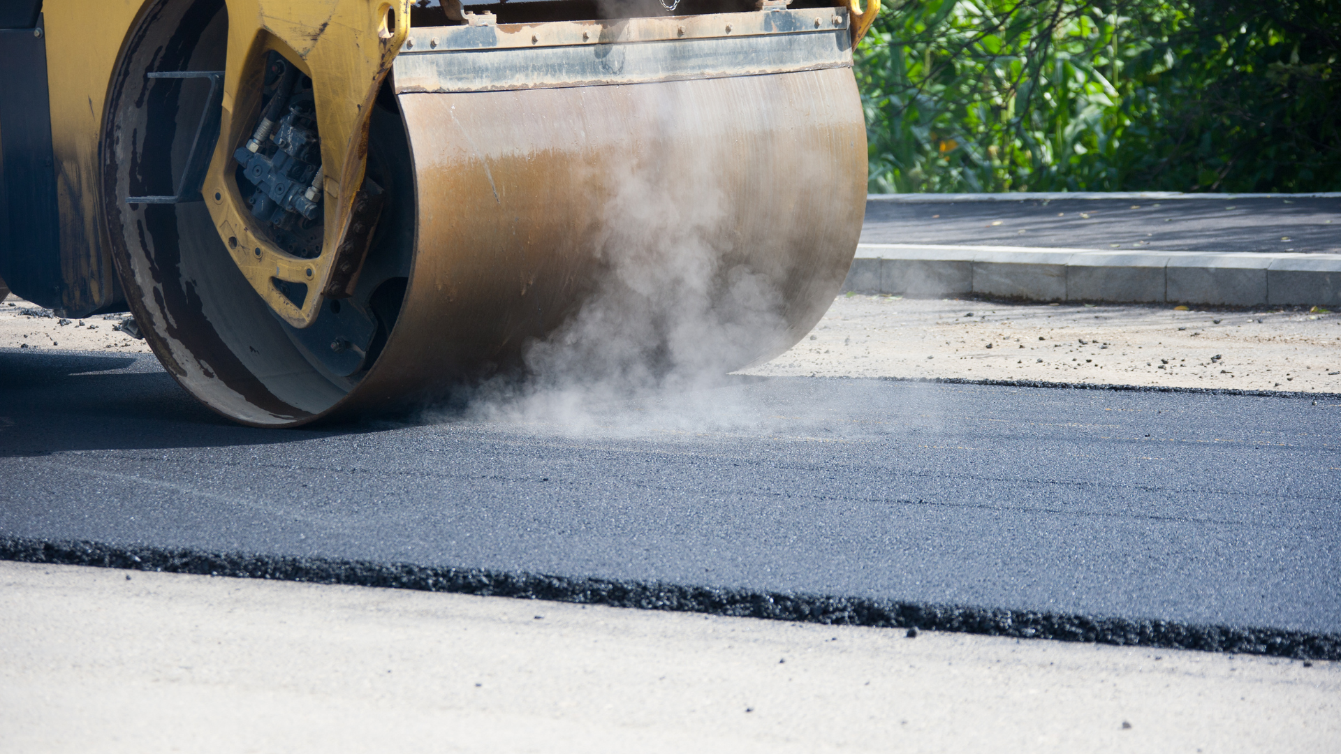 Maximizing ROI: How Quality Commercial Paving Can Boost Property Value
